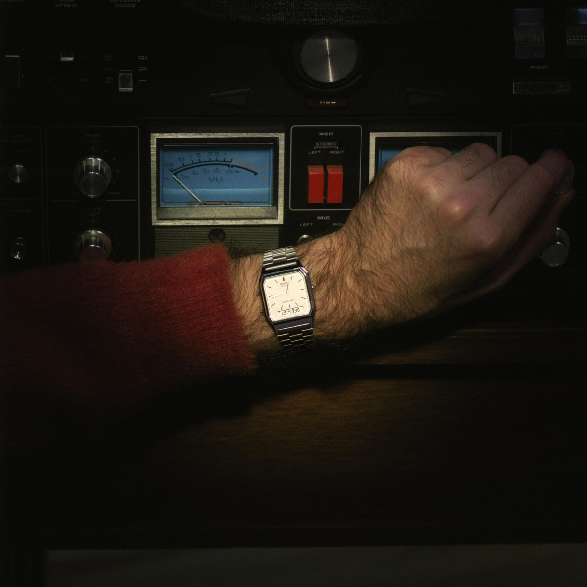 CASIO VINTAGE-AQ230A-7D-Watches-CASIO Australia