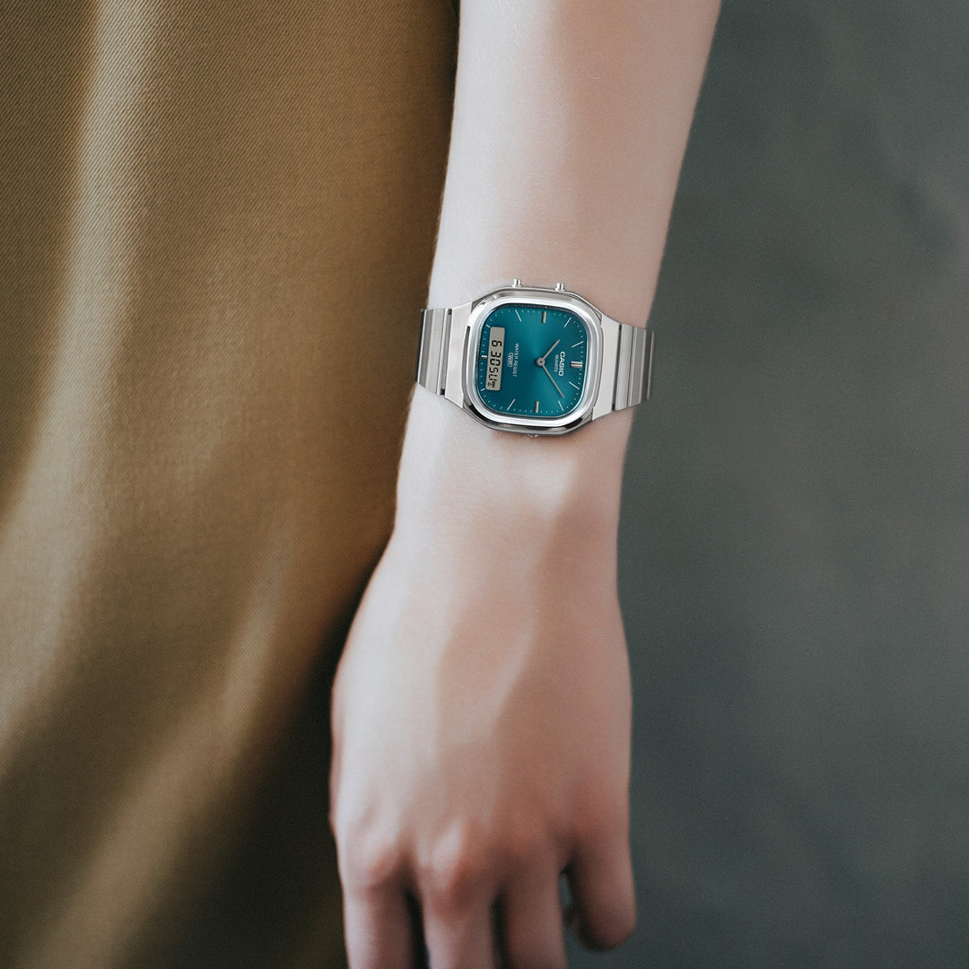 CASIO Vintage AQ240E-3A - Retro Sunray Digital-Analogue