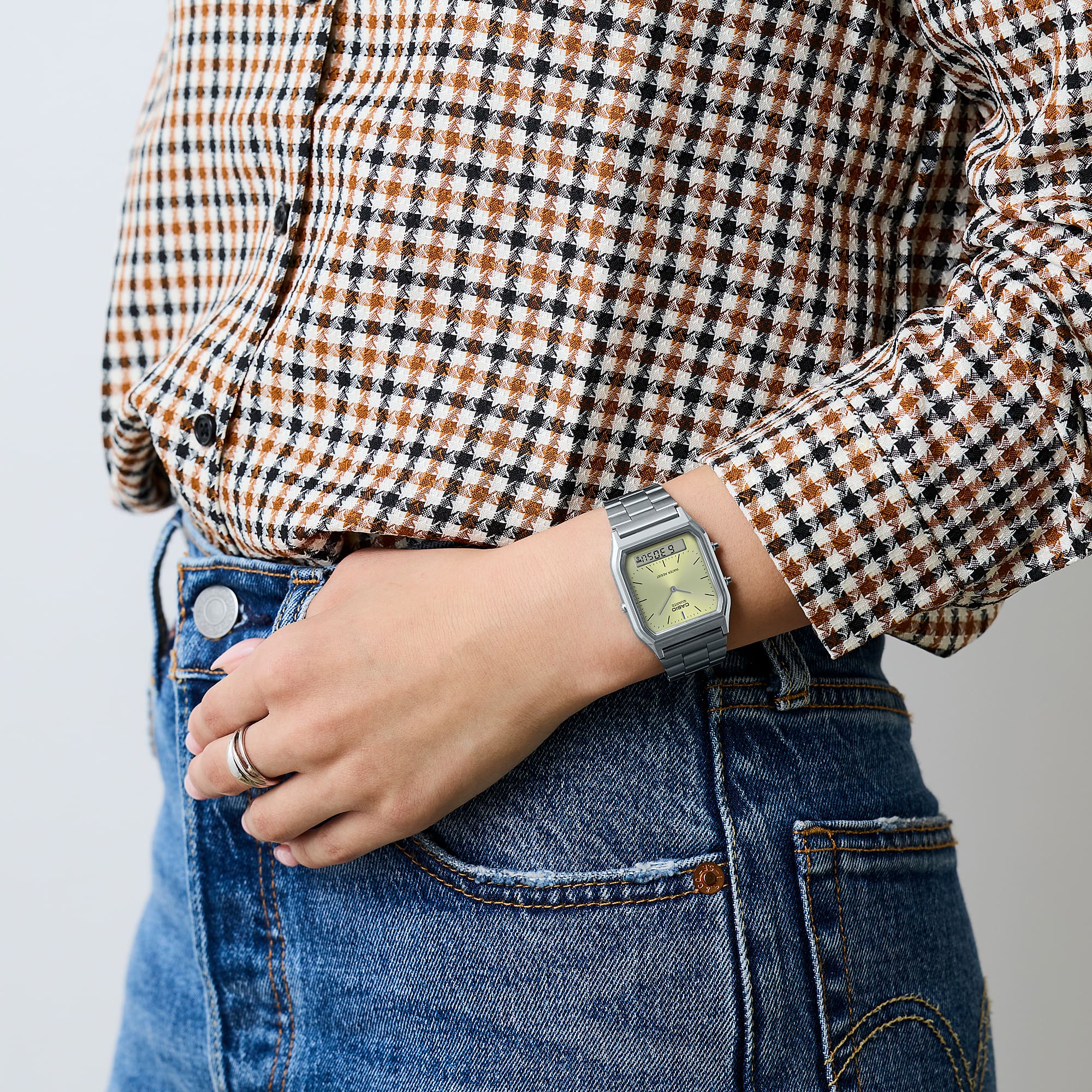 CASIO VINTAGE - AQ230A - 9A - CASIO Australia