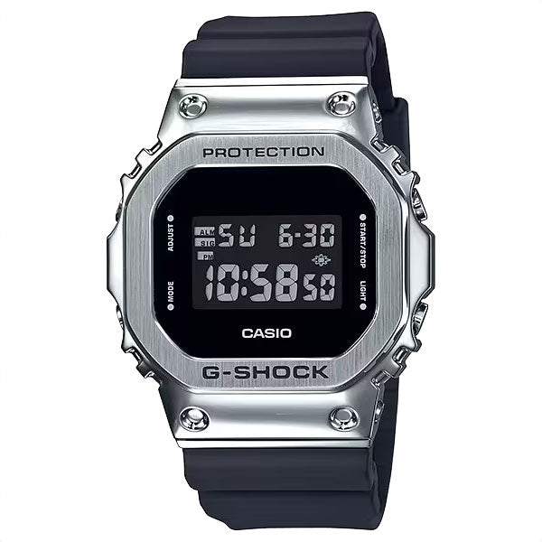 Casio GM5600U-1D