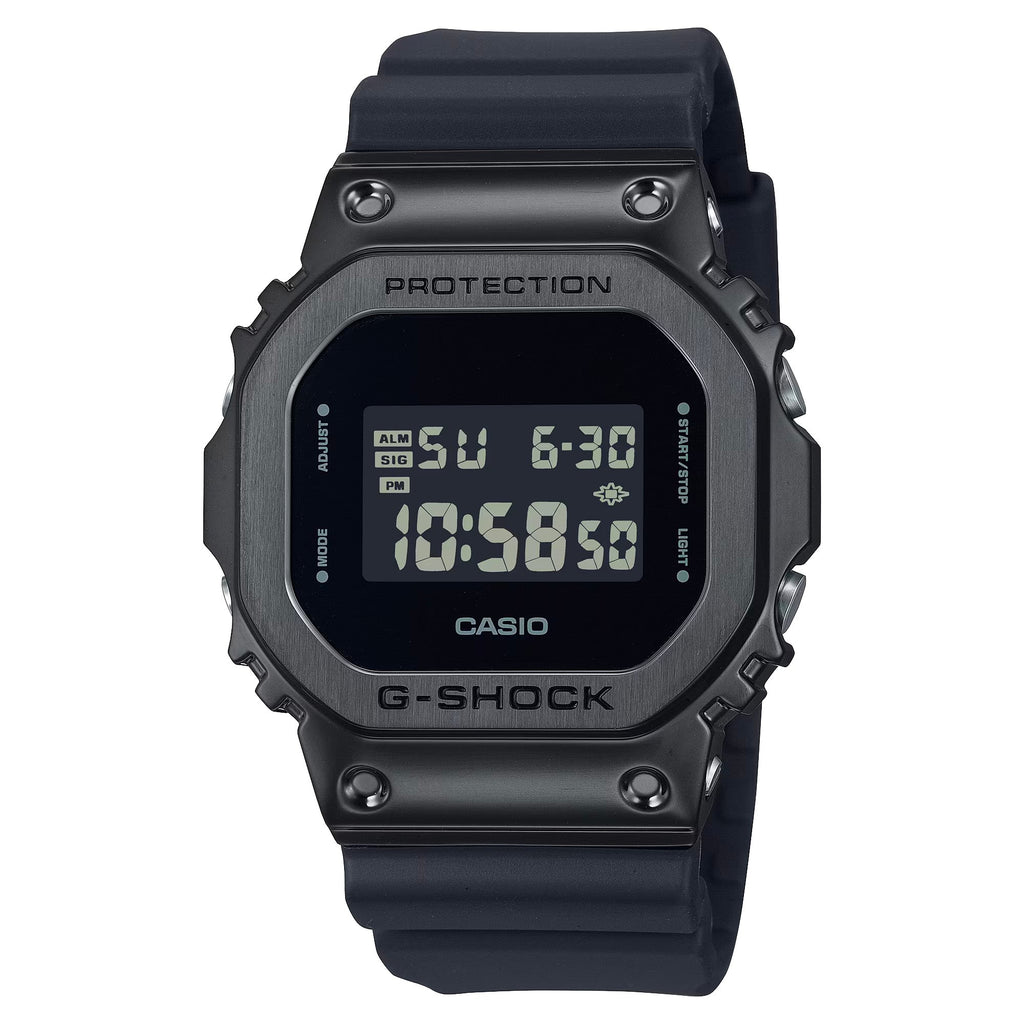 Casio GM5600UB-1D